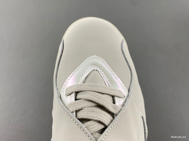 One Kick Jordan Retro Champagne 8 832821-030 0807